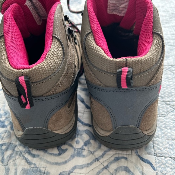 BearPaw high-top hiking shoes Size 8W brown - Picture 3 of 7